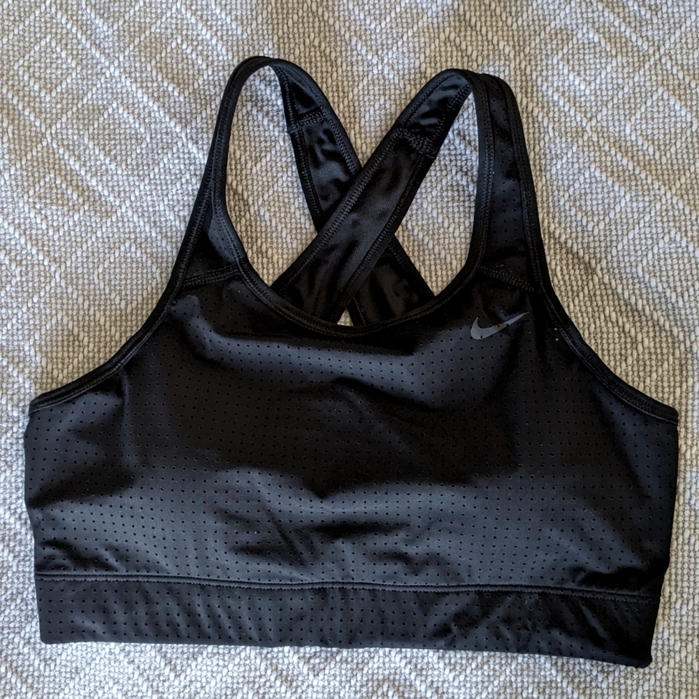 Black Nike Sports Bra in Large